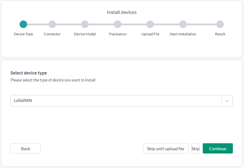 Der Assistent Install devices mit den Schritten Device Type, Connector, Device Model, Translators, Upload File, Start Installation und Result in der Fortschrittsanzeige